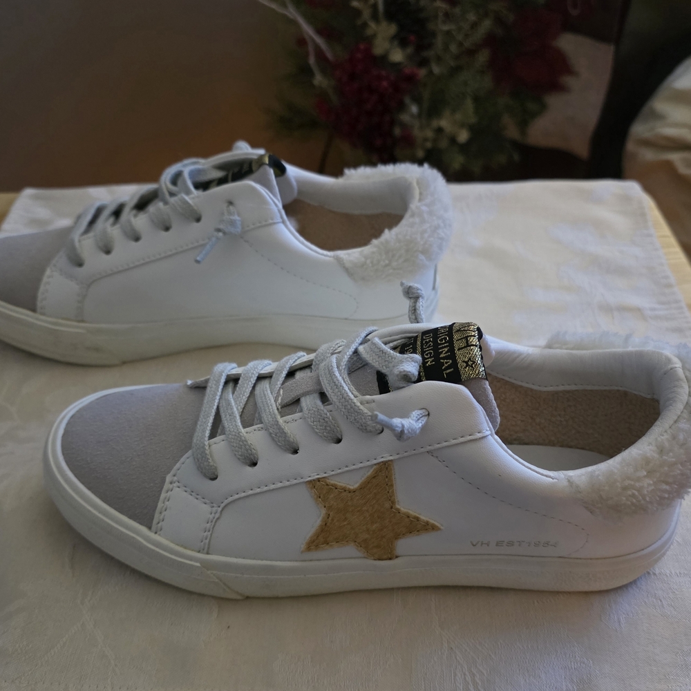 NWOT Vintage Havana White and Tan Star LeatherSneakers-Real Fur (CALF HAIR)